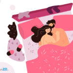 Ένα ζευγάρι κοιμάται αγκαλιασμένο.